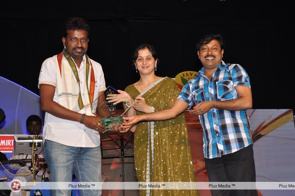 V4 Entertainers Awards 2012 - Pictures | Picture 144645