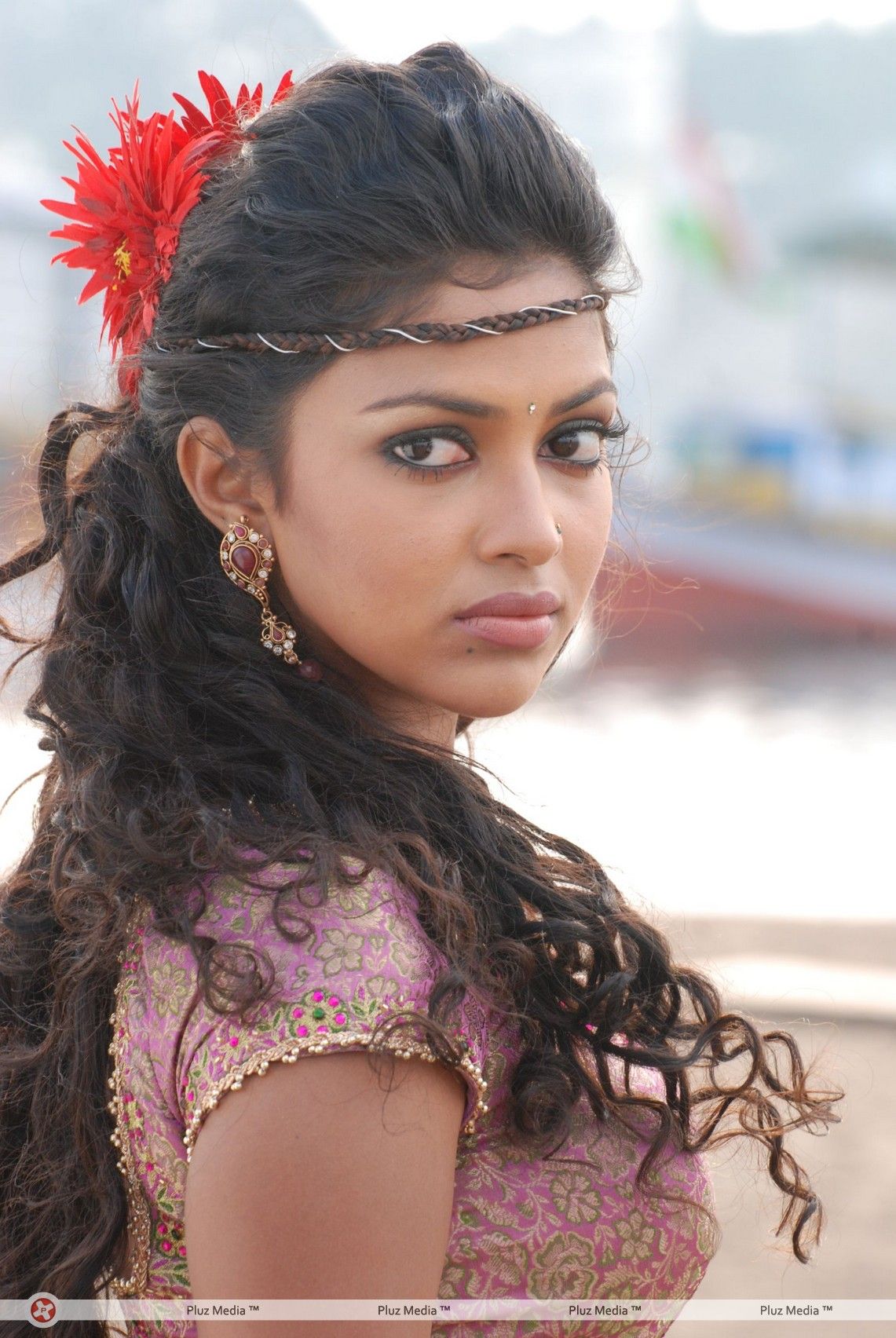 Amala Paul - Vettai Movie Hot Stills | Picture 147582