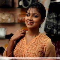 Amala Paul - Kadhalil Sodhapuvadhu Yeppadi Movie Stills | Picture 154367