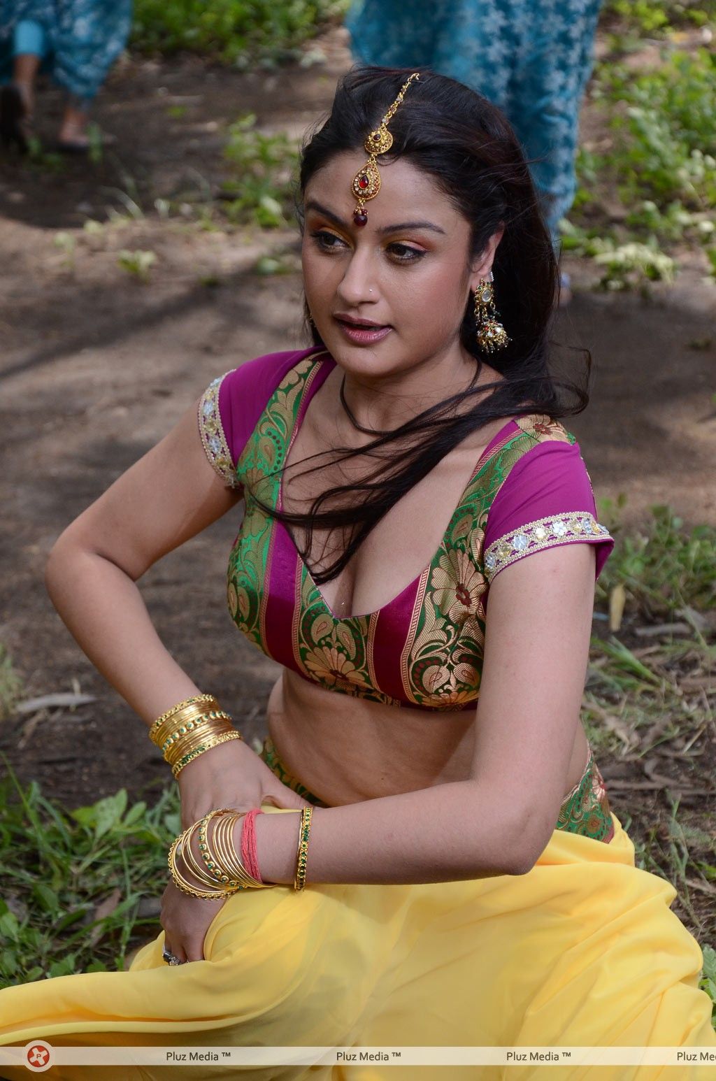 Sonia Agarwal - Oru Nadigayin Vakku Moolam Movie Stills | Picture 157468