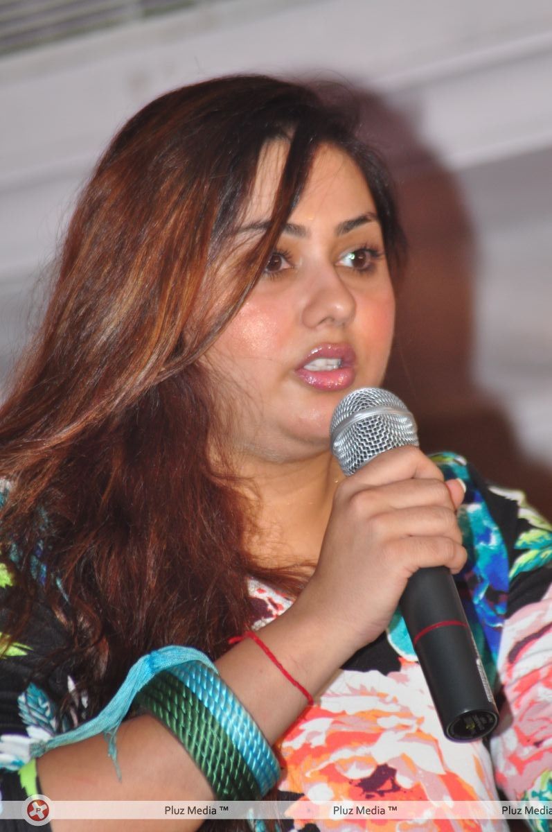 Namitha - Bharath & Namitha at Moto Show Press Meet - Pictures | Picture 207283