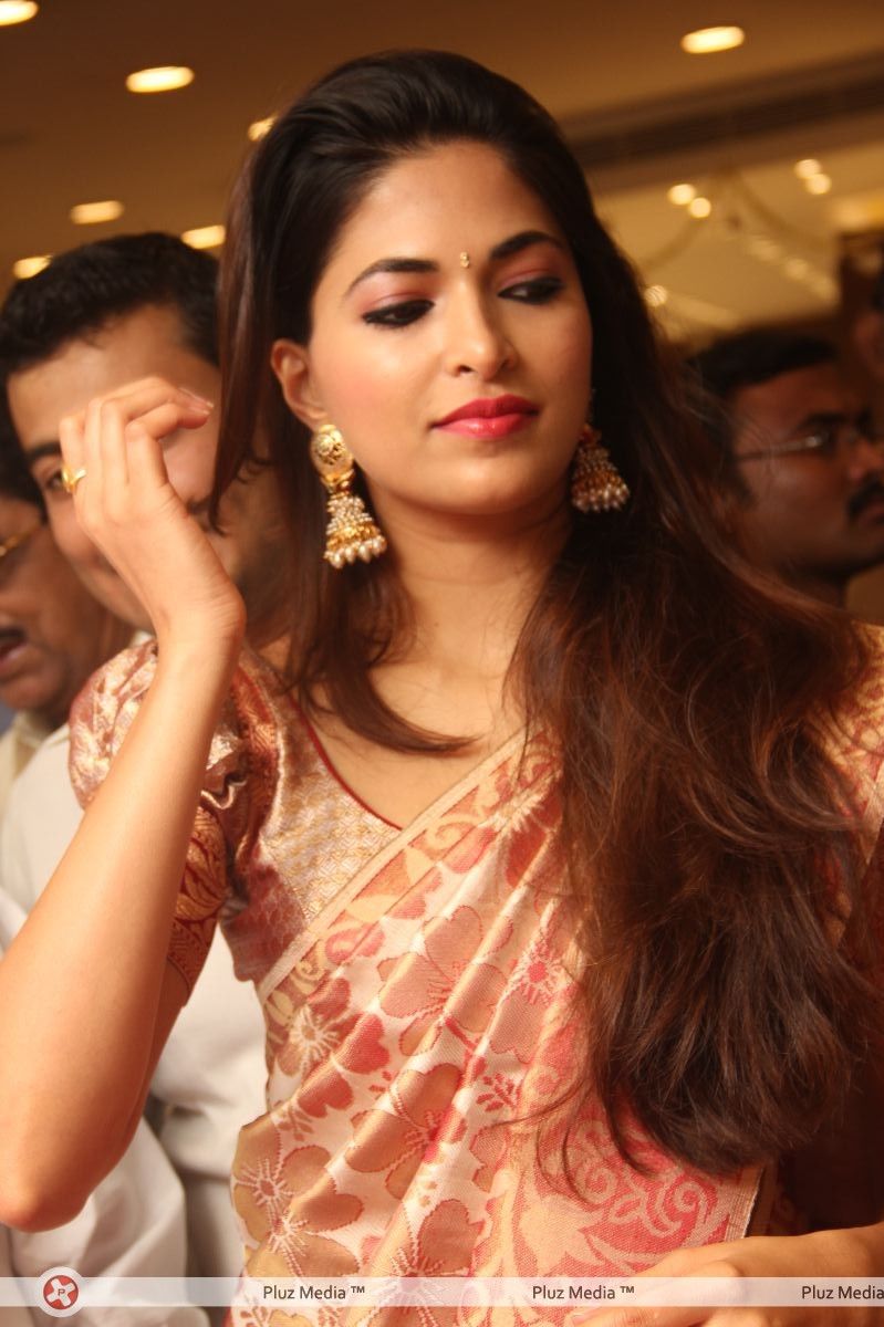 Parvathy Omanakuttan - Parvathy Omanakutan inaugurated Sri Palam - Pictures | Picture 208202