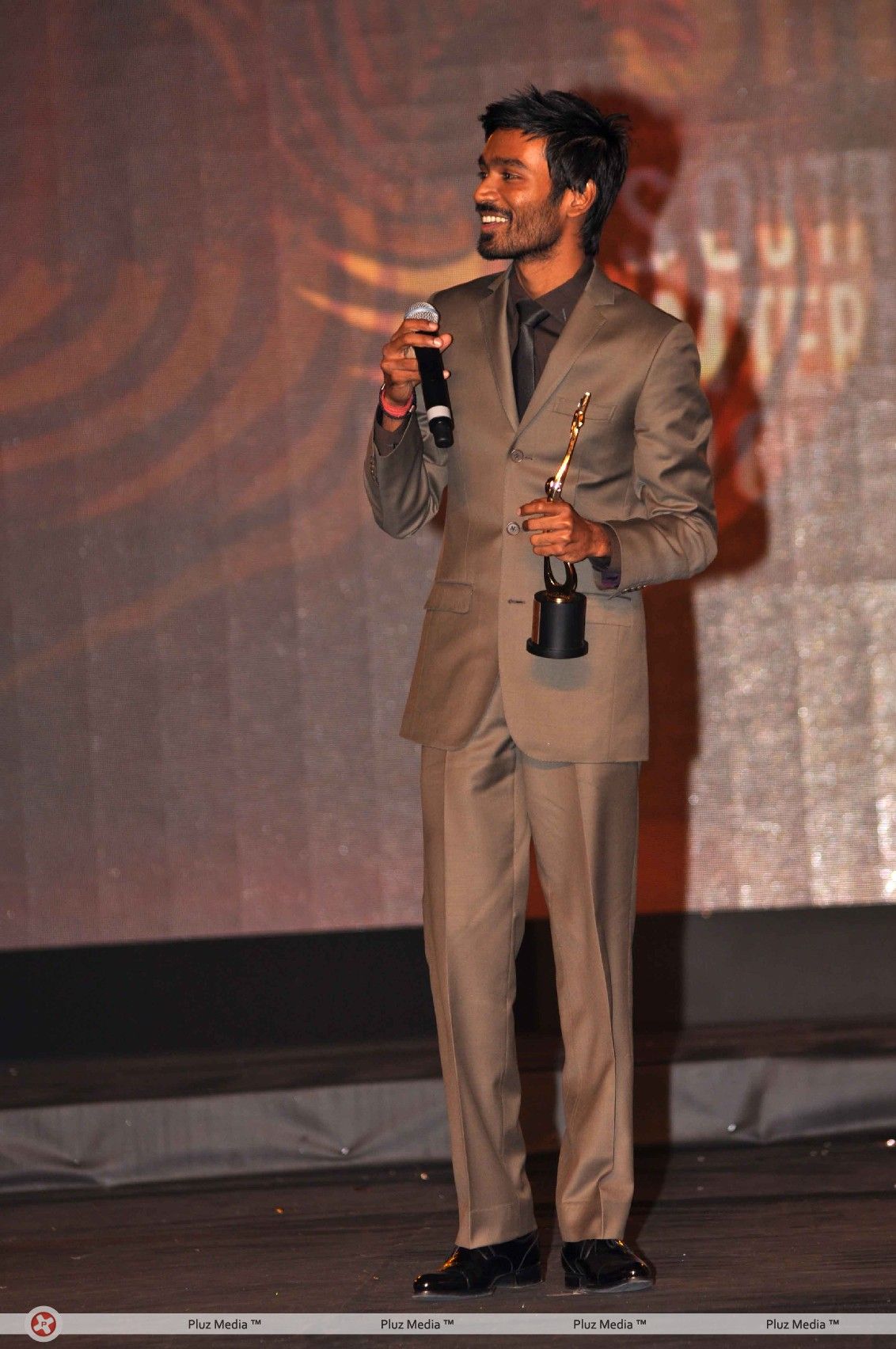 Dhanush - SIIMA Awards 2012 Day 2 in Dubai Photos | Picture 216379