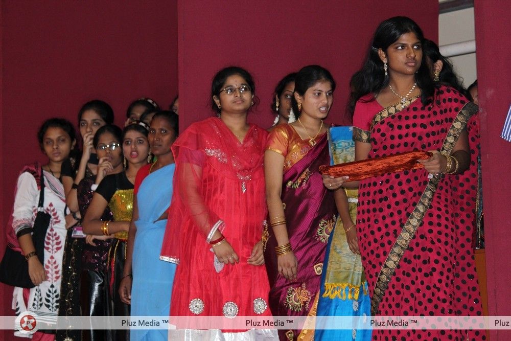 Pooja at annual day celebration of Panimalar Engineering College - Pictures | Picture 196098