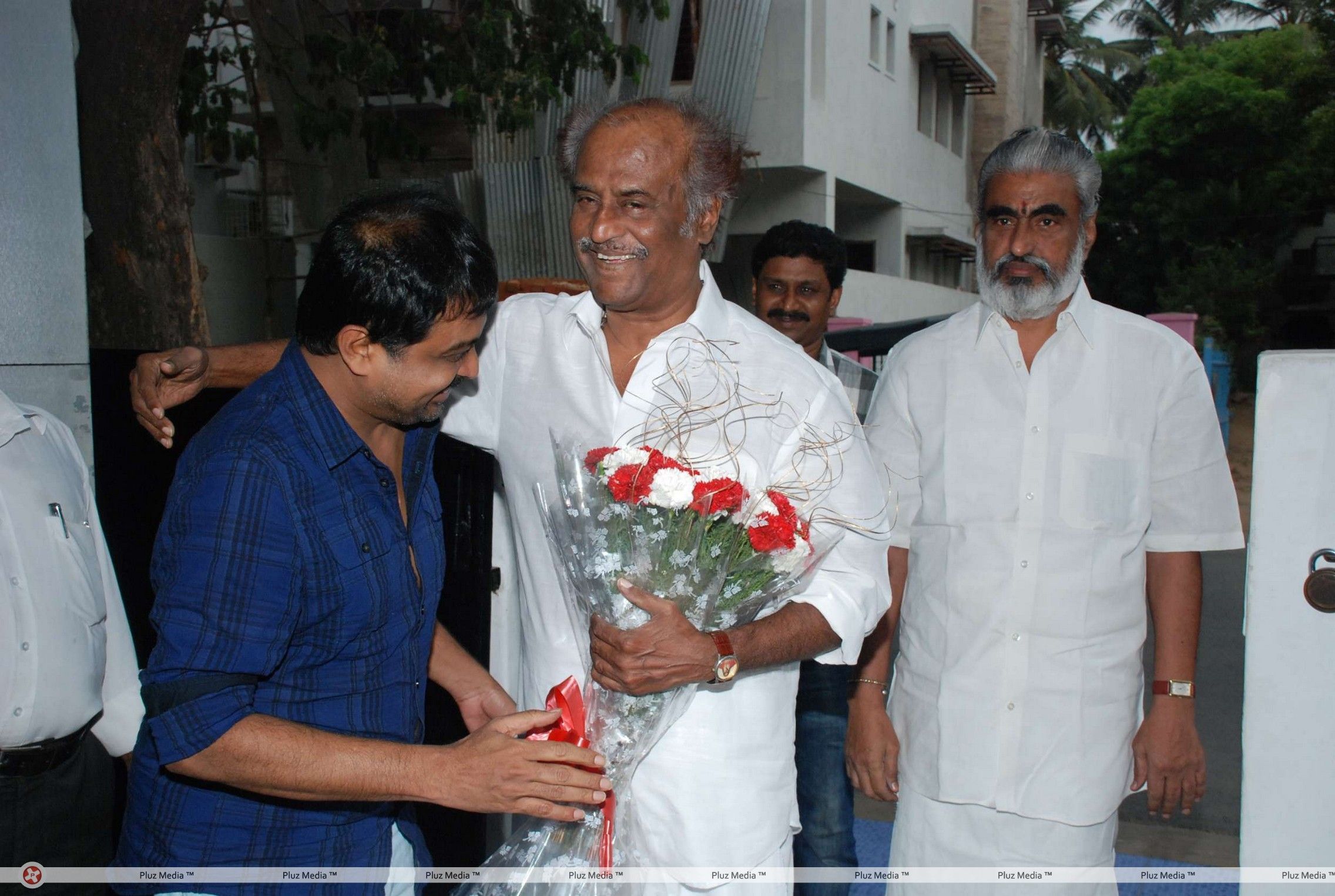 Rajini watches Special Show of Vazhalukku Enn 18/9 - Pictures | Picture 203306