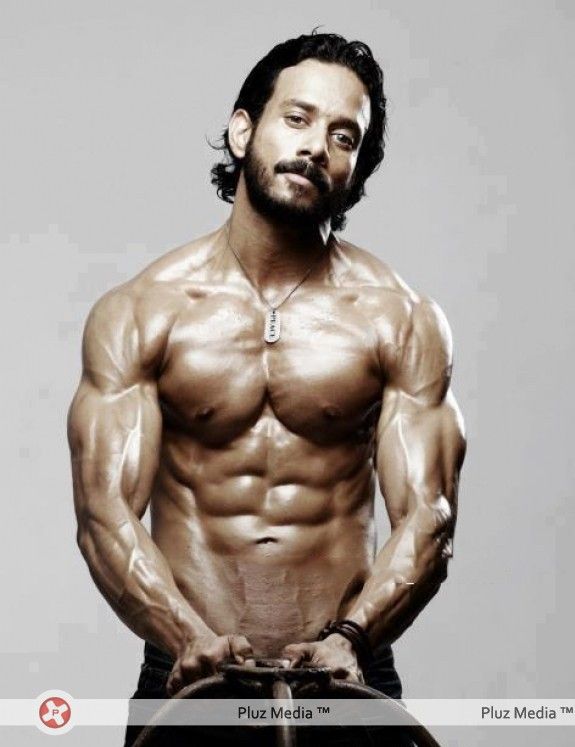 Bharath Stunning 6 Pack Photos | Picture 315374