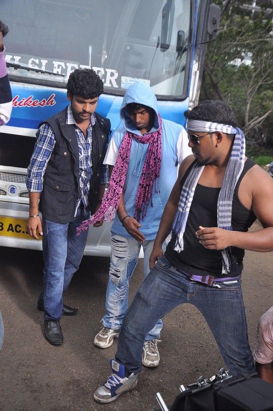 Sillunu Oru Sandhippu Movie Shooting Spot Stills | Picture 325245