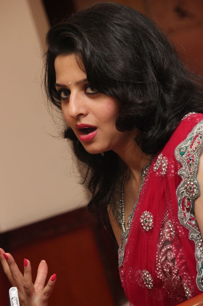 Vedhika Kumar - Paradesi Movie Press Meet Pictures | Picture 325696