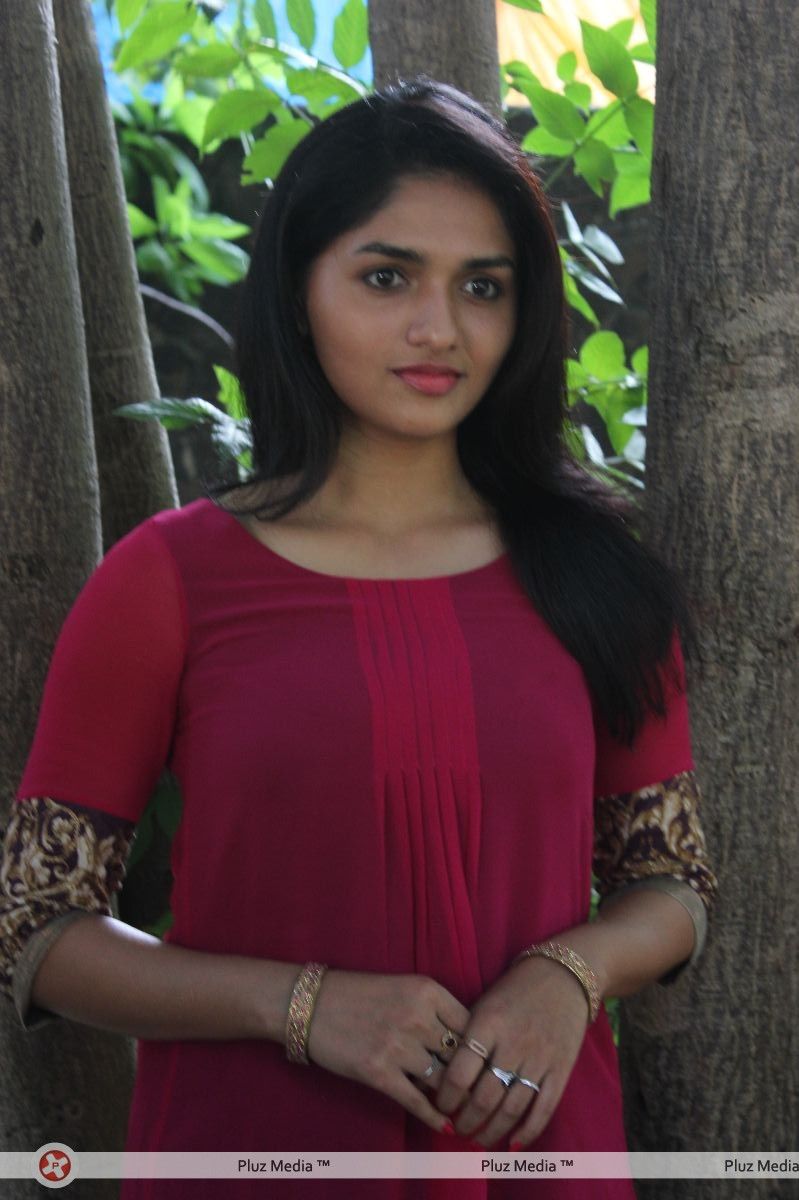 Sunaina - Neer Paravai Team Press Meet Photos | Picture 295284