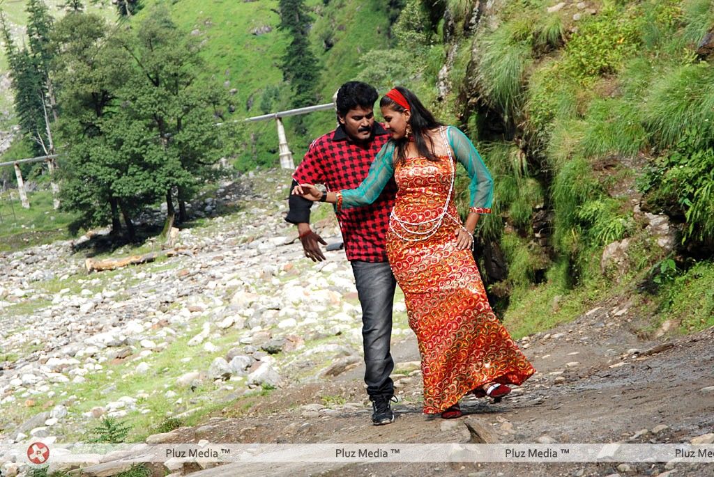 Yaarathu Movie Hot Stills | Picture 301582