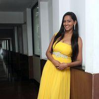 Sanjana Singh - Yaarukku Theriyum Team Interview Pictures | Picture 309431