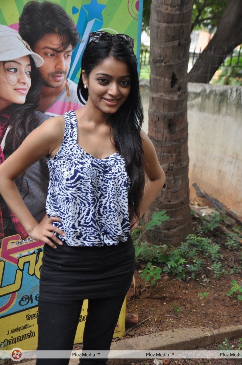 Janani Iyer - Paagan Movie Team Interview Pictures | Picture 272240