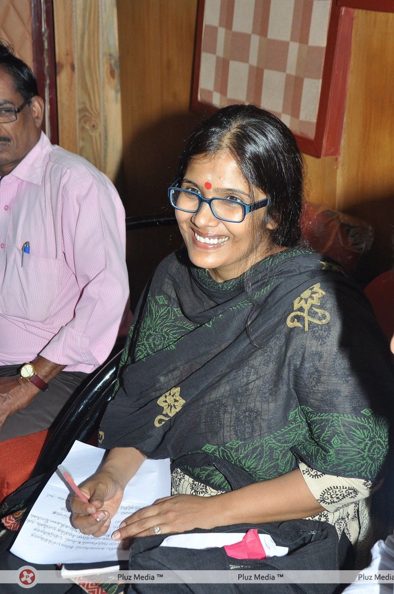 Anuradha Sriram Sings for Nilavil Mazhai Movie Stills | Picture 276076