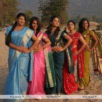 Kiran Hot in Ilamai Oonjal Movie Stills | Picture 279606