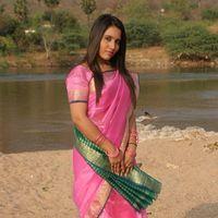 Kiran Hot in Ilamai Oonjal Movie Stills | Picture 279617