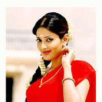 Suma Guha in Saree Hot Photoshoot | Picture 283976