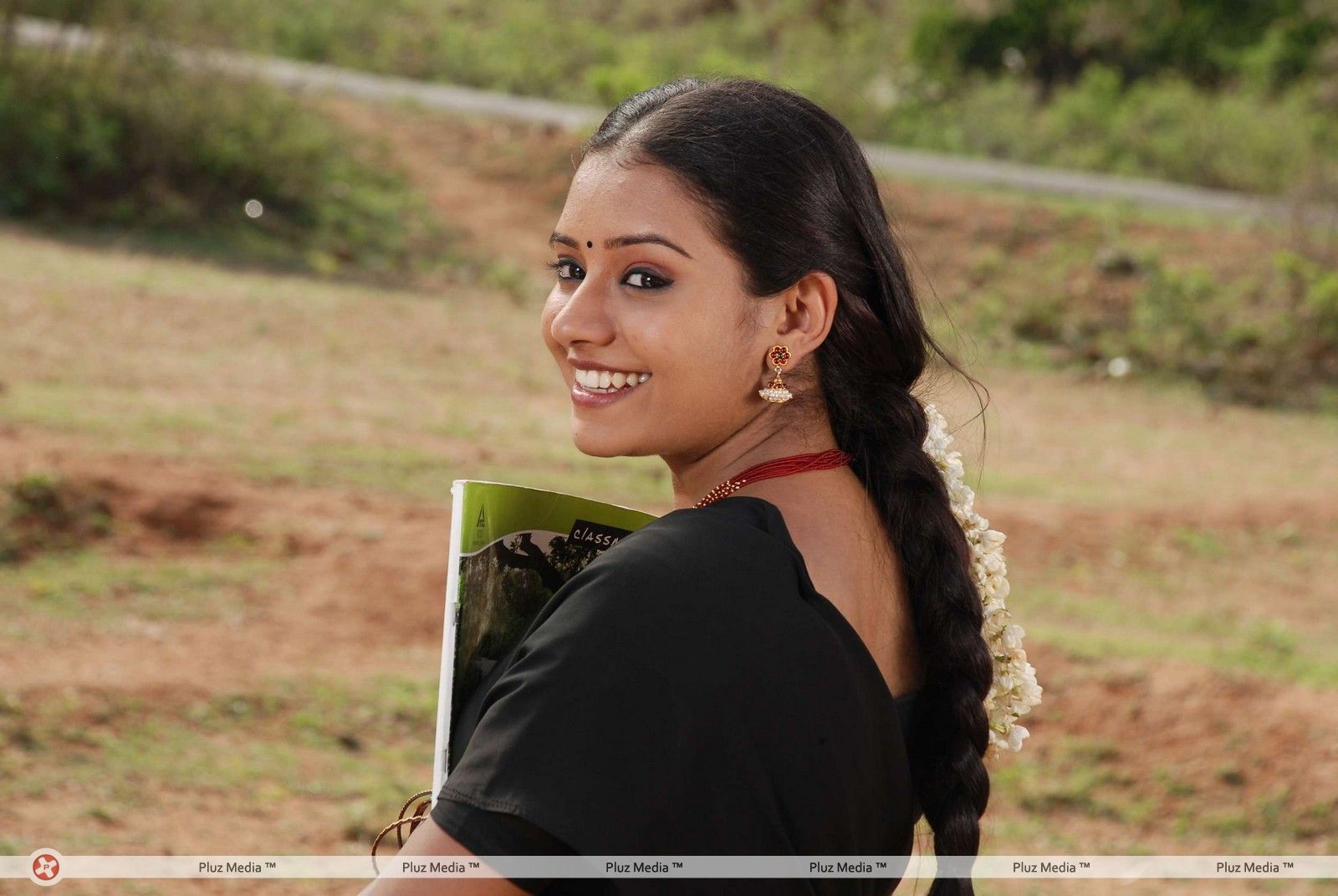 Suchitra Unni - Vellachi Movie Stills | Picture 286035