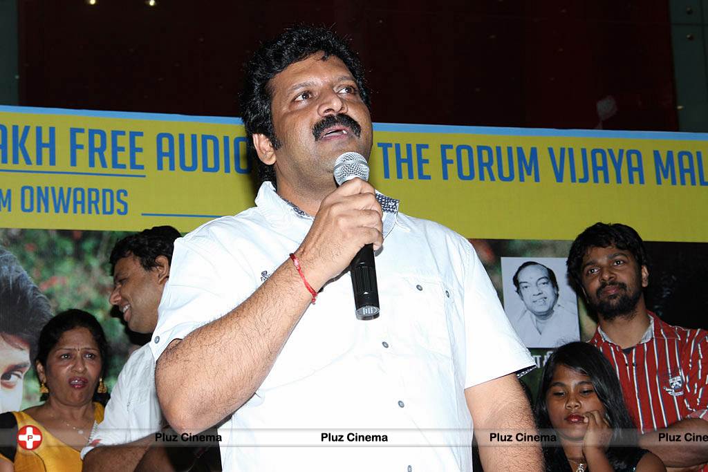 Ponmaalai Pozhudhu 1 Lakh Audio Cds Distribution by AR Murugadoss @ Forum Mall Photos | Picture 526559