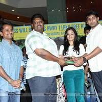 Ponmaalai Pozhudhu 1 Lakh Audio Cds Distribution by AR Murugadoss @ Forum Mall Photos | Picture 526565