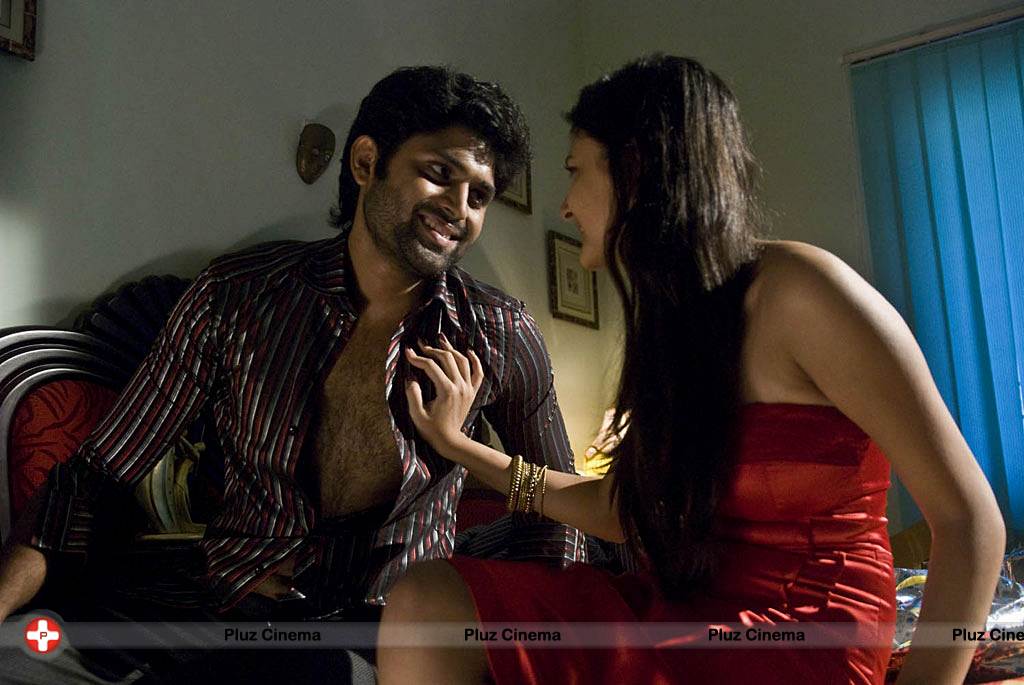 Unnodu Oru Naal Movie Hot Stills | Picture 535688