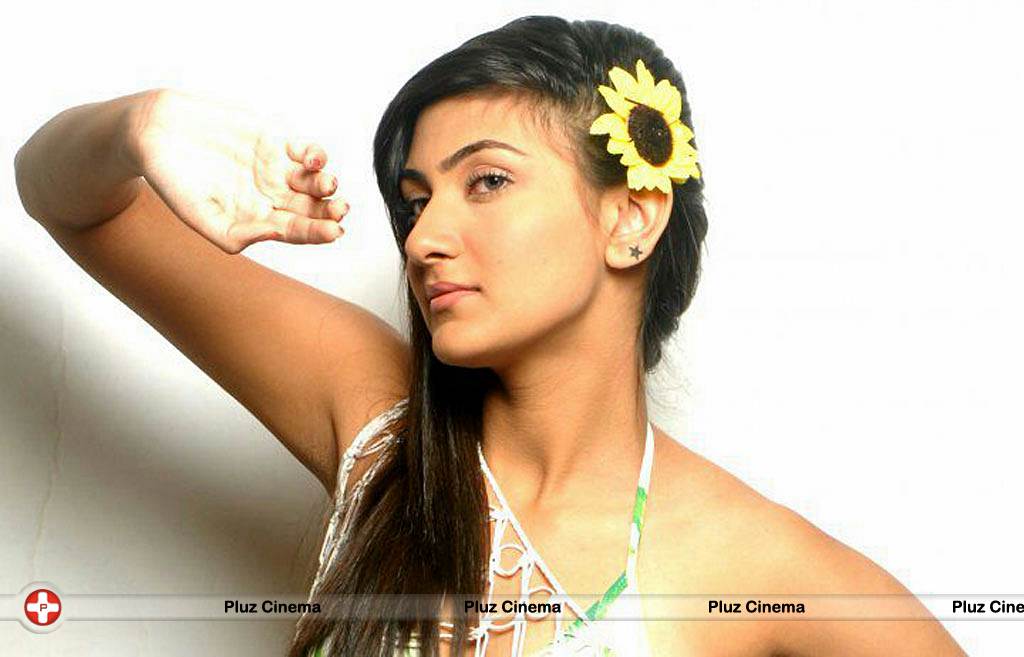 Neelam Upadhyay - Unnodu Oru Naal Movie Hot Stills | Picture 535750