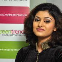 Oviya Helen - Oviya launches Green Trends 98th salon at Madanandapuram Pictures