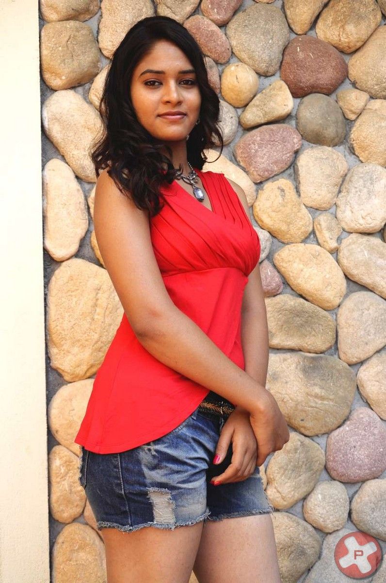Sanyathara - Athu Vera Ithu Vera Movie Hot Stills | Picture 392540