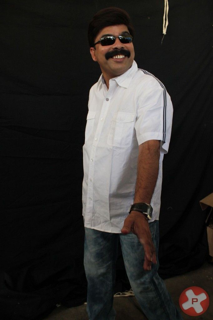 Powerstar Srinivasan - Onbathula Guru Teaser Launch Pictures | Picture 395578