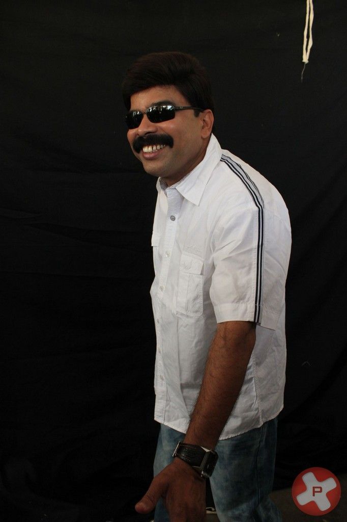 Powerstar Srinivasan - Onbathula Guru Teaser Launch Pictures | Picture 395614