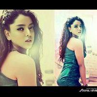 Actress Deviyani Sharma Hot Photo Shoot Stills | Picture 359214