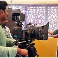 Oru Modhal Oru Kadhal Movie Working Stills | Picture 488206