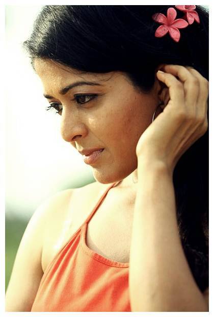 Kavita Srinivas - Kavitha Srinivas Hot in Adiyum Andamum Movie Stills | Picture 451431
