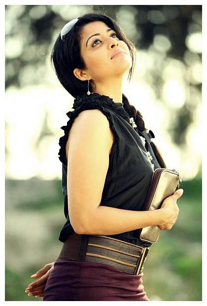 Kavita Srinivas - Kavitha Srinivas Hot in Adiyum Andamum Movie Stills | Picture 451457