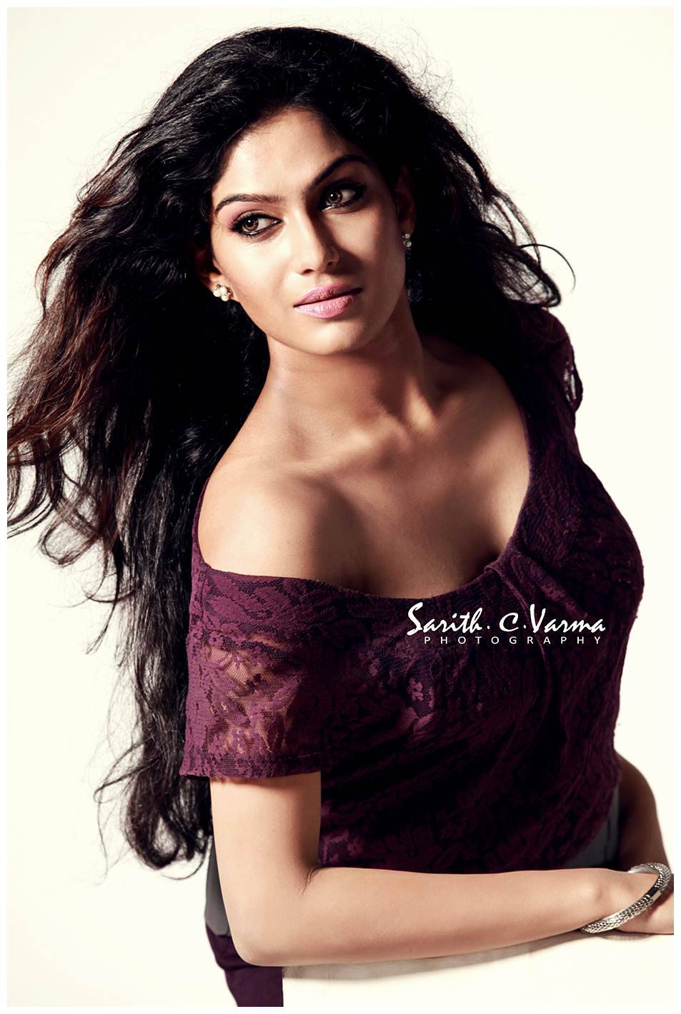 Actress Swasika Vijay Hot Photo Shoot Gallery | Picture 459123