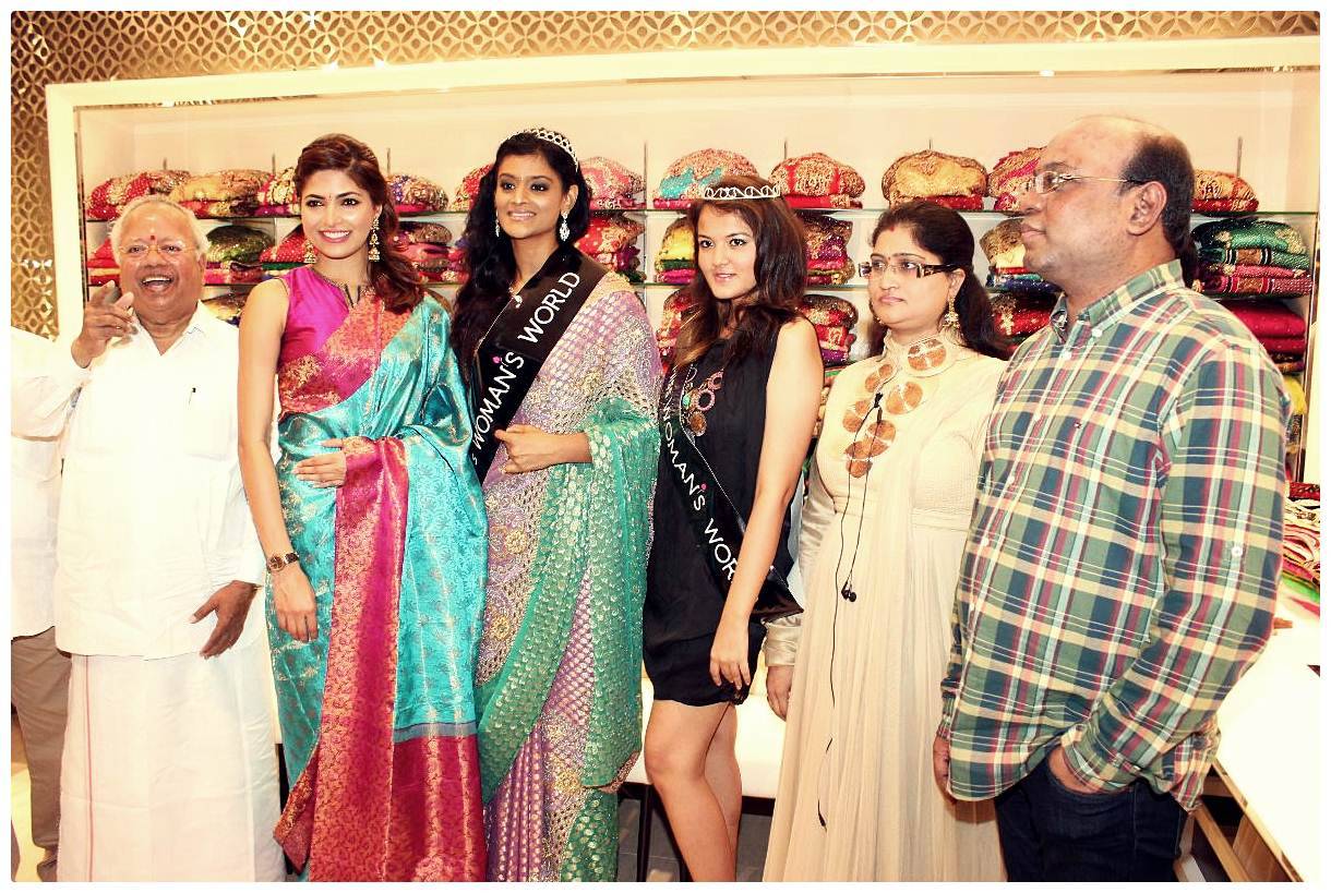 Actress Parvathy Omanakuttan Launch of Woman's World at Express Avenue Photos | Picture 461591