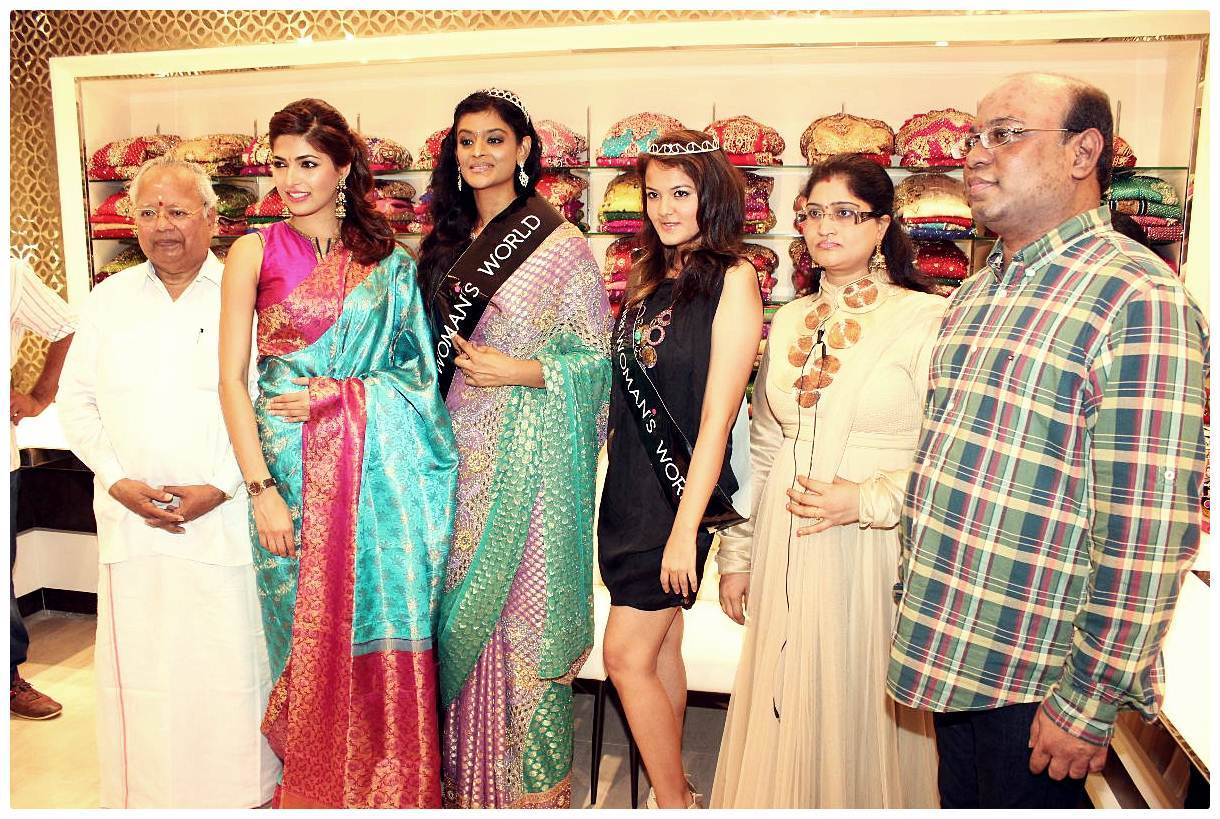Actress Parvathy Omanakuttan Launch of Woman's World at Express Avenue Photos | Picture 461614