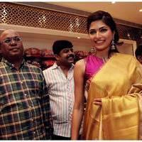 Parvathy Omanakuttan - Actress Parvathy Omanakuttan Launch of Woman's World at Express Avenue Photos | Picture 461656
