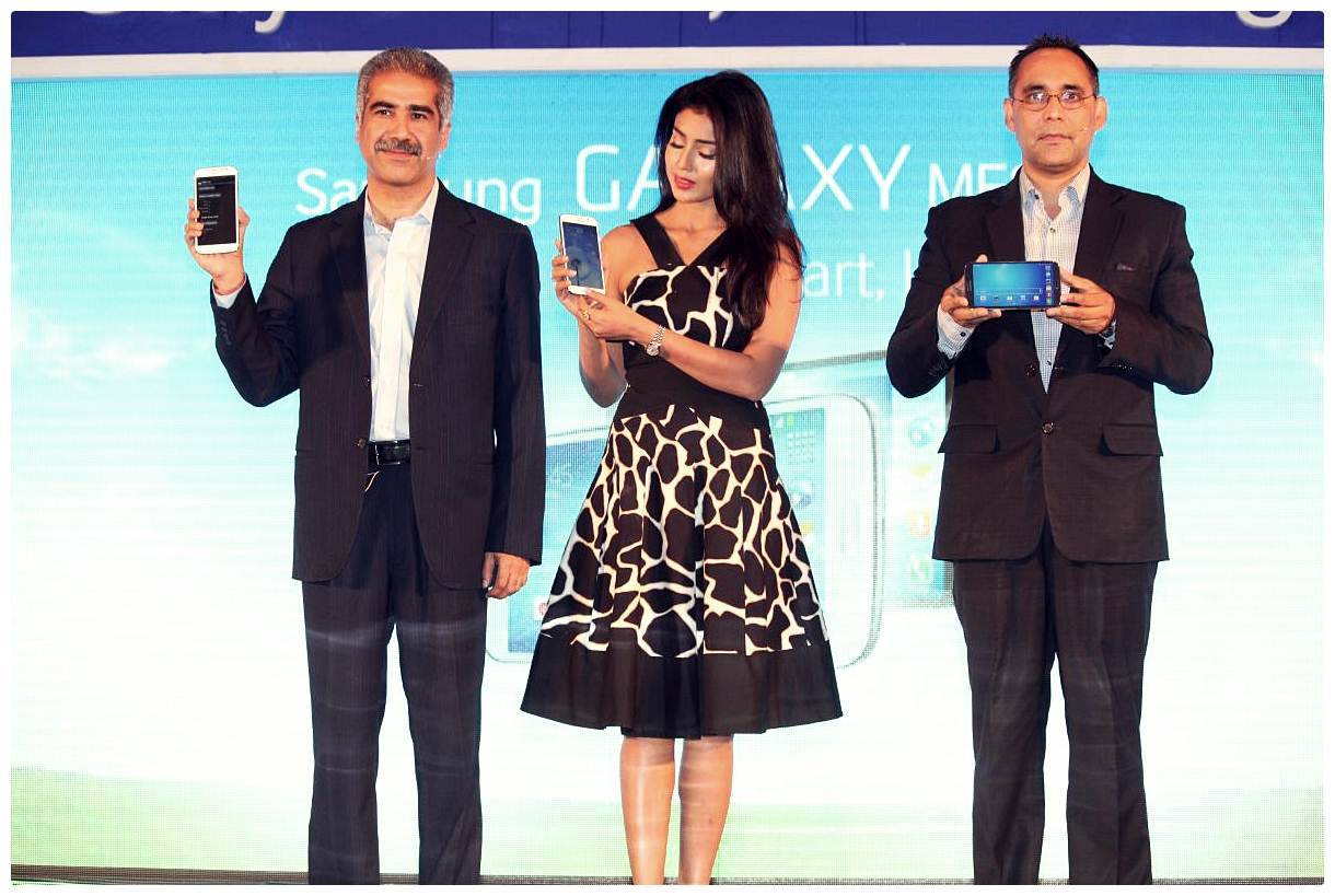 Shriya Saran Launches Samsung Galaxy Smart Phone Photos | Picture 467749