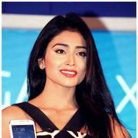 Shriya Saran - Shriya Saran Launches Samsung Galaxy Smart Phone Photos