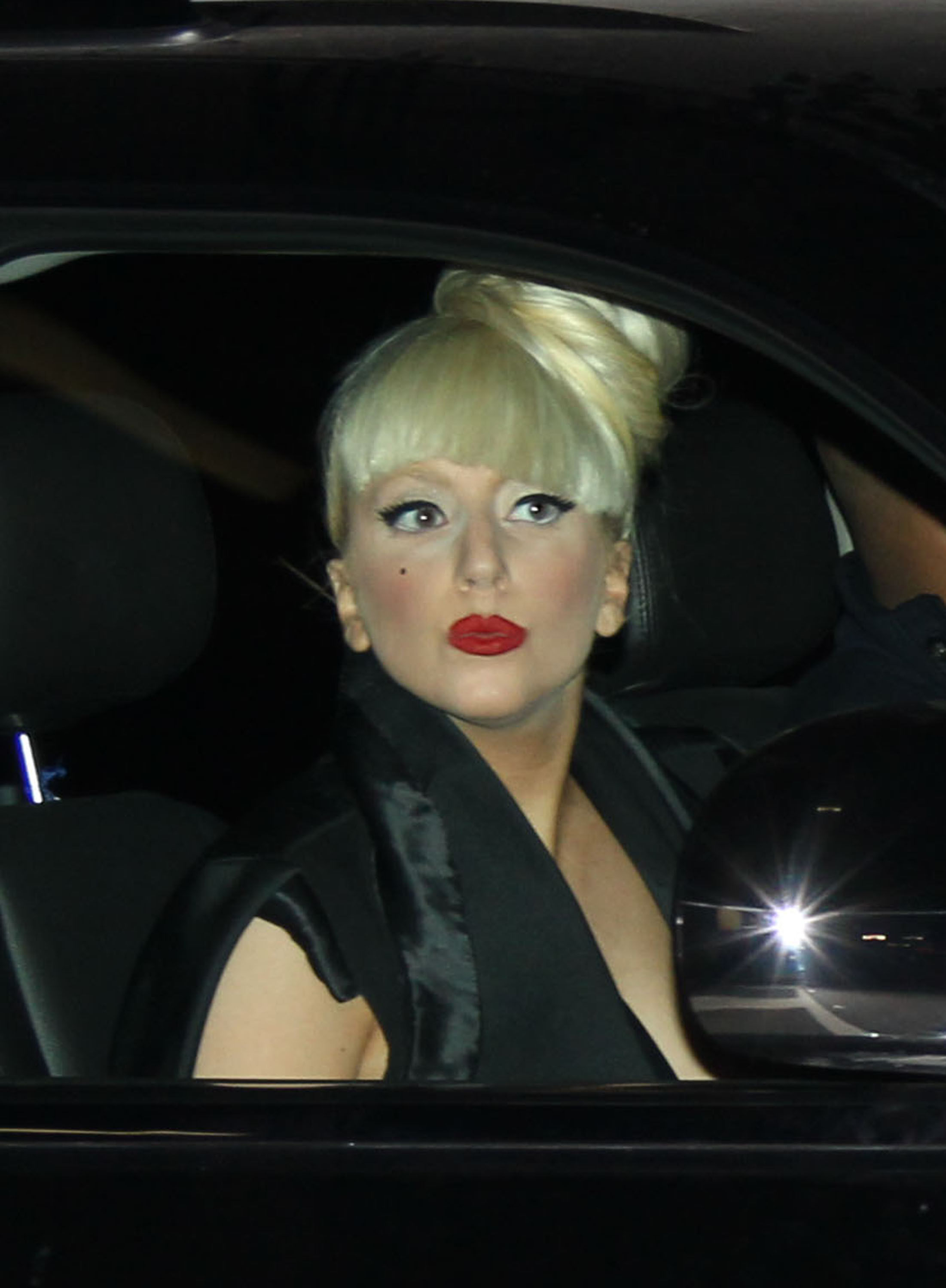 Lady Gaga arrving at KIIS FM's Jingle Ball 2011 | Picture 134584