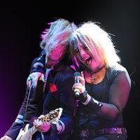 Kim Wilde - Status Quo,Kim Wilde and Roy Wood performing live at the LG Arena in Birmingham | Picture 134402