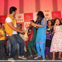 Ek Hazaron Mein Meri Behna Hai stars entertain CPAA kids - Photos | Picture 211895