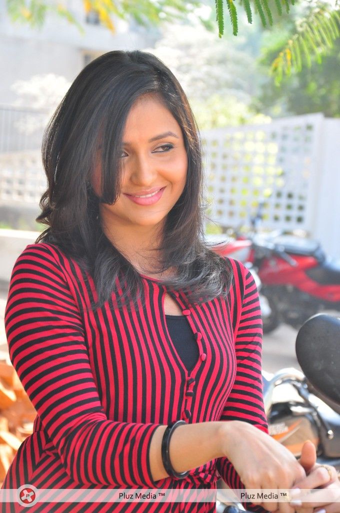 Actress Sarayu Stills | Picture 135529