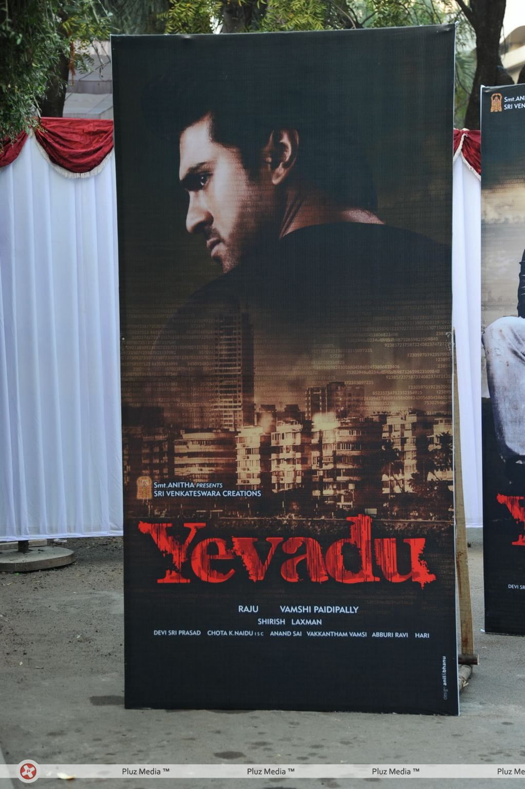 Yevadu Movie Opening - Pictures | Picture 137336