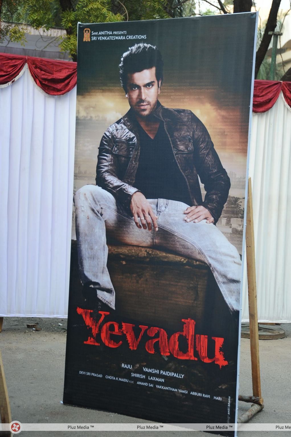 Yevadu Movie Opening - Pictures | Picture 137343