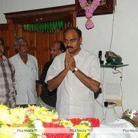 Writer Tripuraneni Maharadhi Funeral - Pictures
