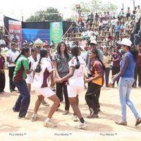Anjali with Women's Kabadi Players - Pictures | Picture 187001
