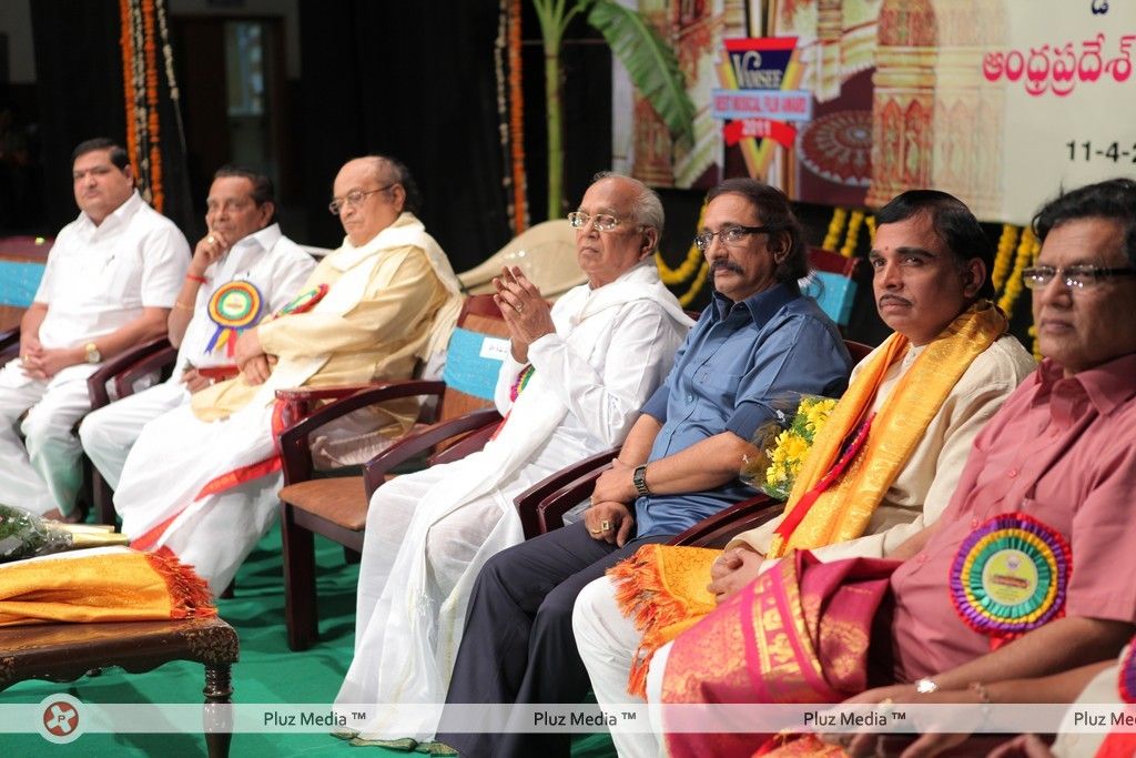Sri Rama Rajyam Producer gets Vamsee Award - Pictures | Picture 187251