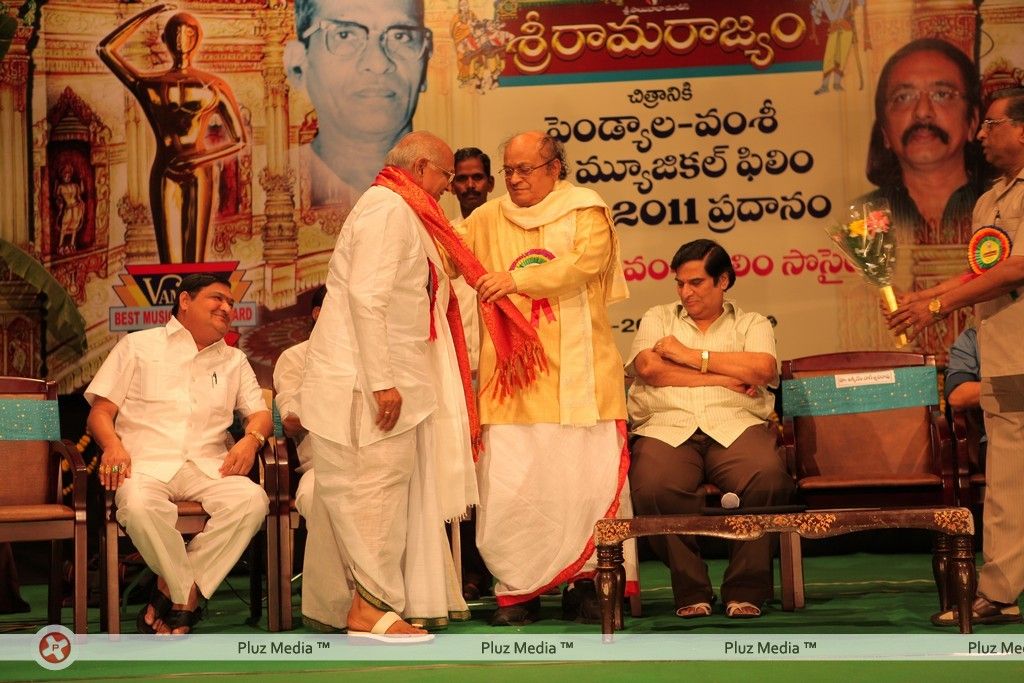 Sri Rama Rajyam Producer gets Vamsee Award - Pictures | Picture 187260