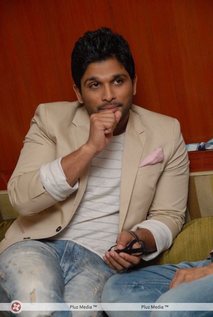 Allu Arjun - Julayi Double Platinum Disc Function Pictures | Picture 253465
